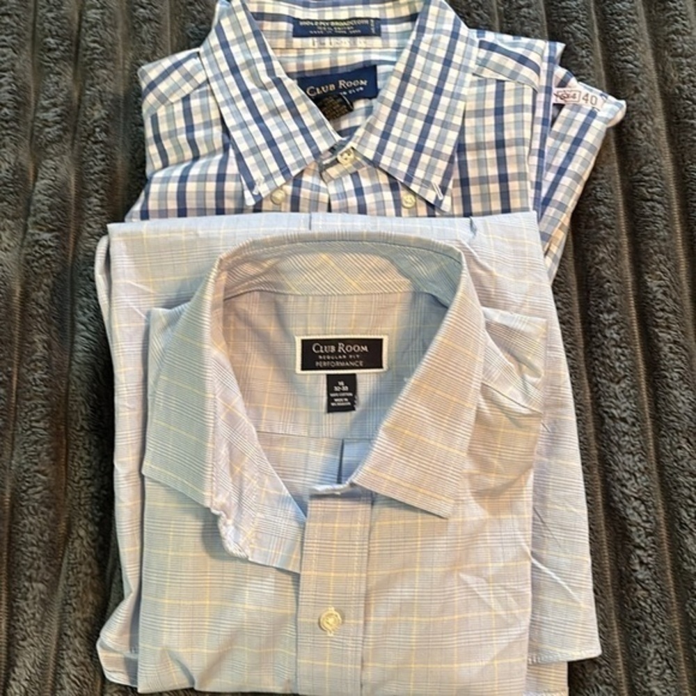 2 long sleeve menβs dress shirts, size 16β neck and 32-33 shirt size. EUC